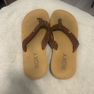 Roxy flip flops size 7